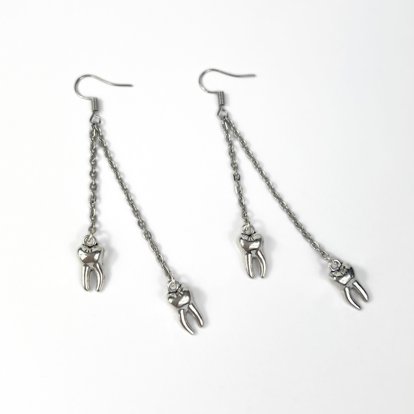 Gothic teeth earrings Baguette Magick