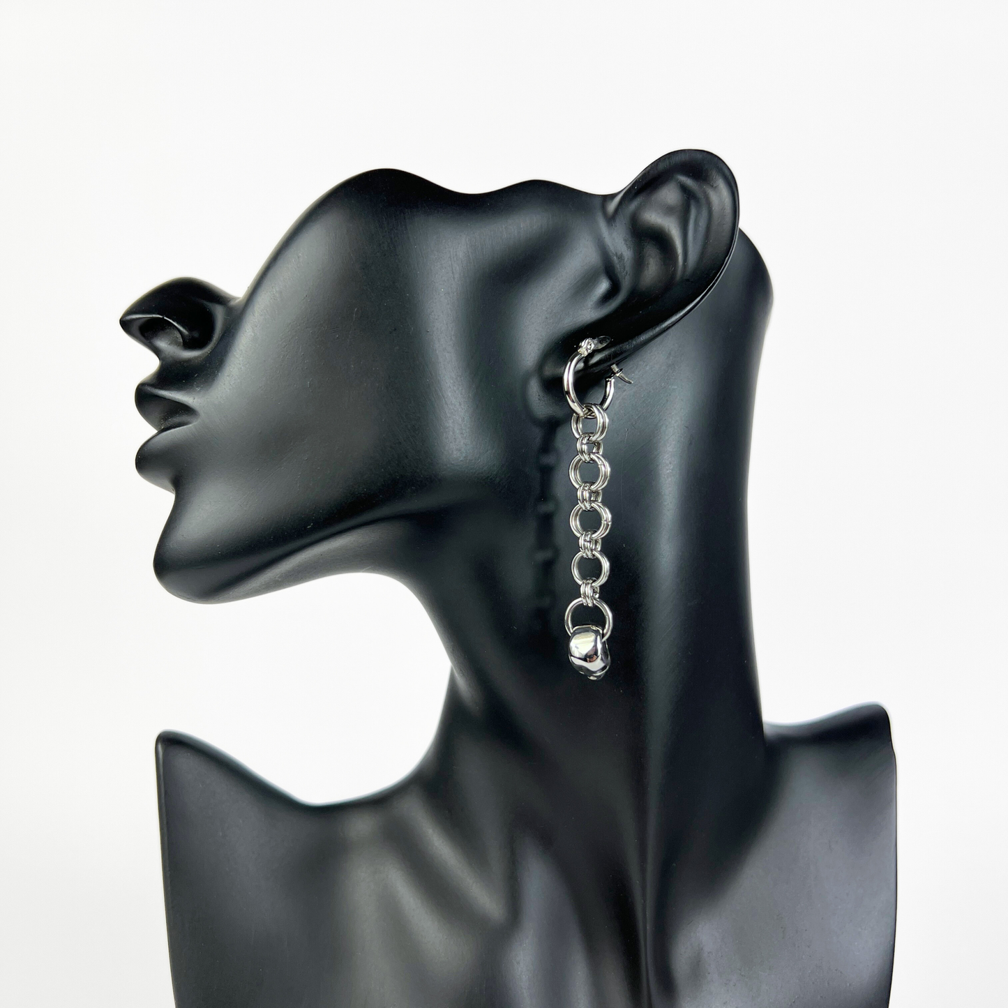 Chainmail skulls and hoops earrings