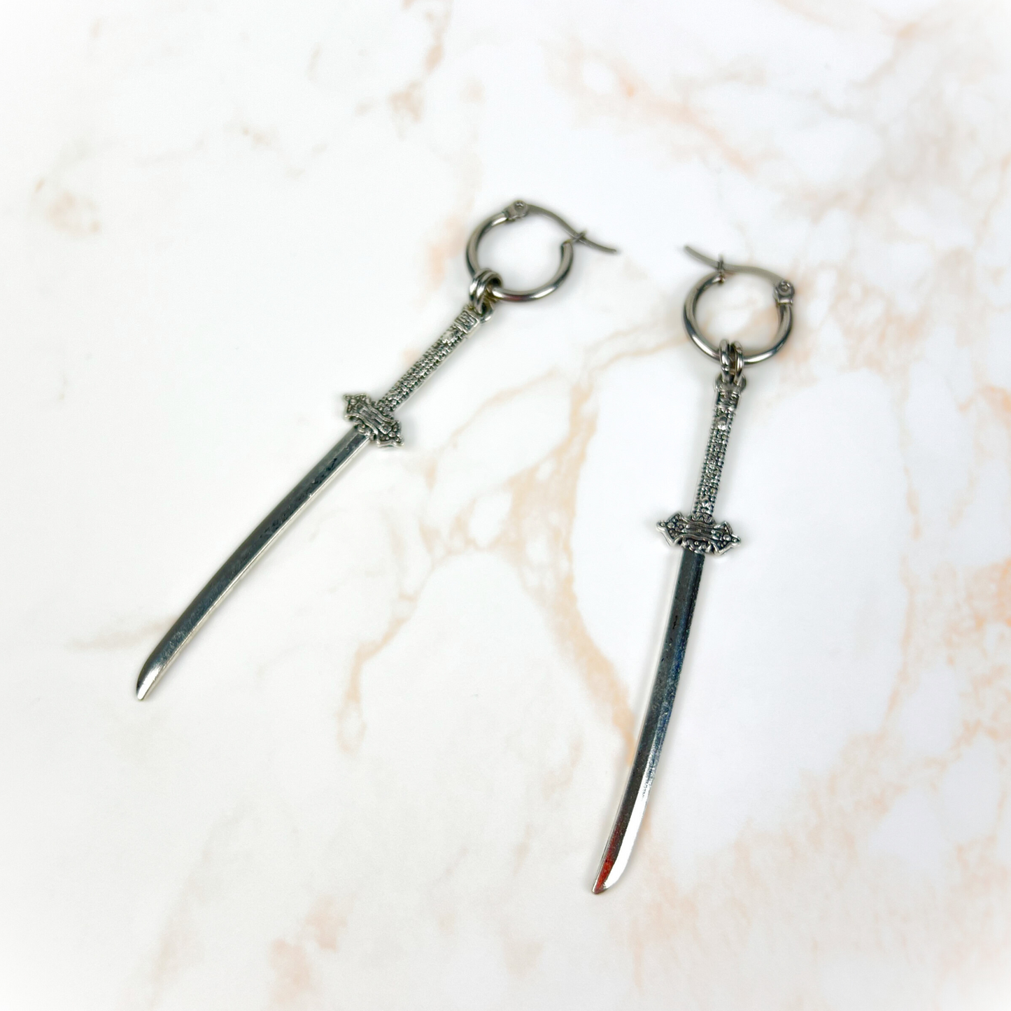 Boucles d'oreilles épée Katana, avec cerceaux hypoallergéniques en acier inoxydable