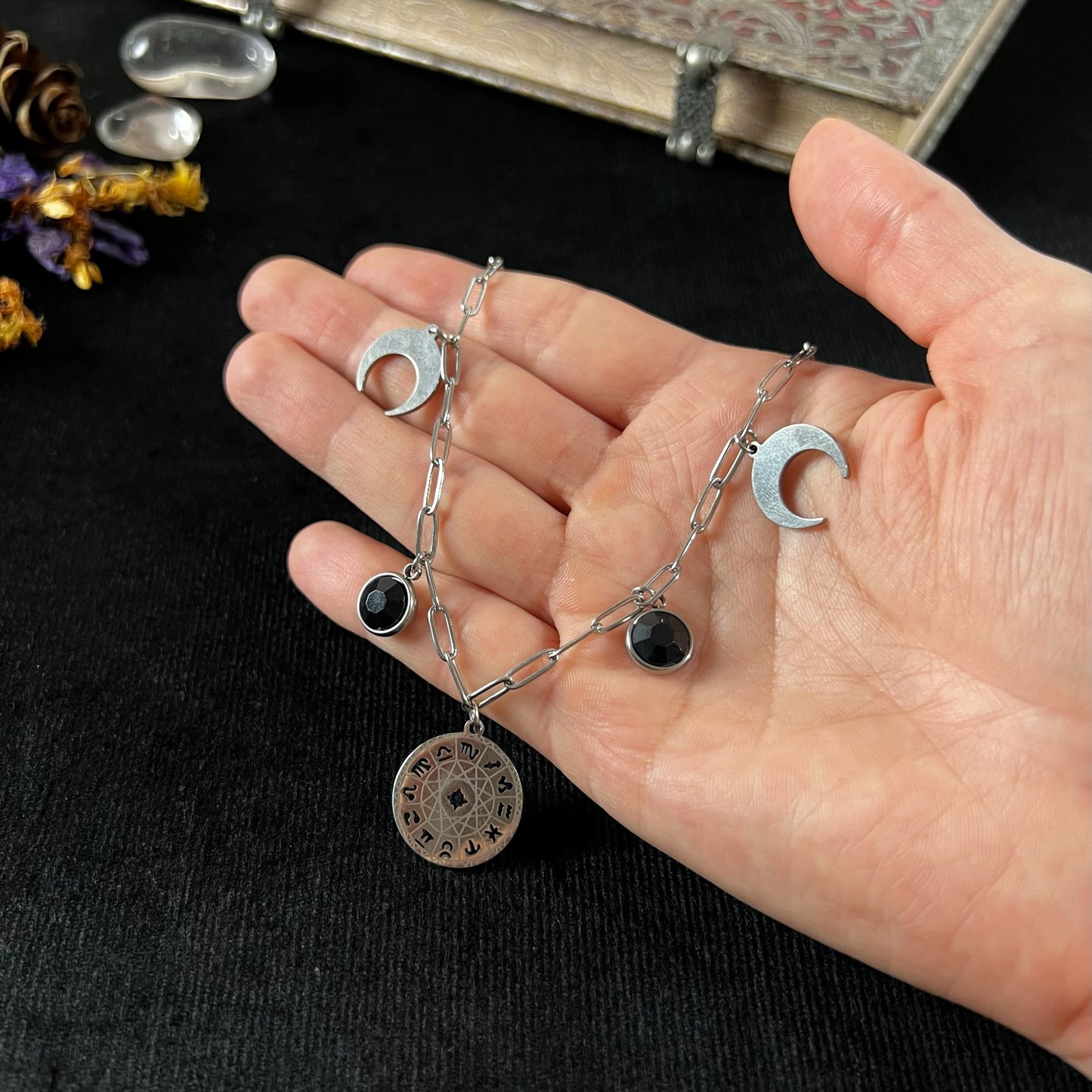 Zodiac wheel paper clip chain choker, stainless steel and black rhinestones Baguette Magick