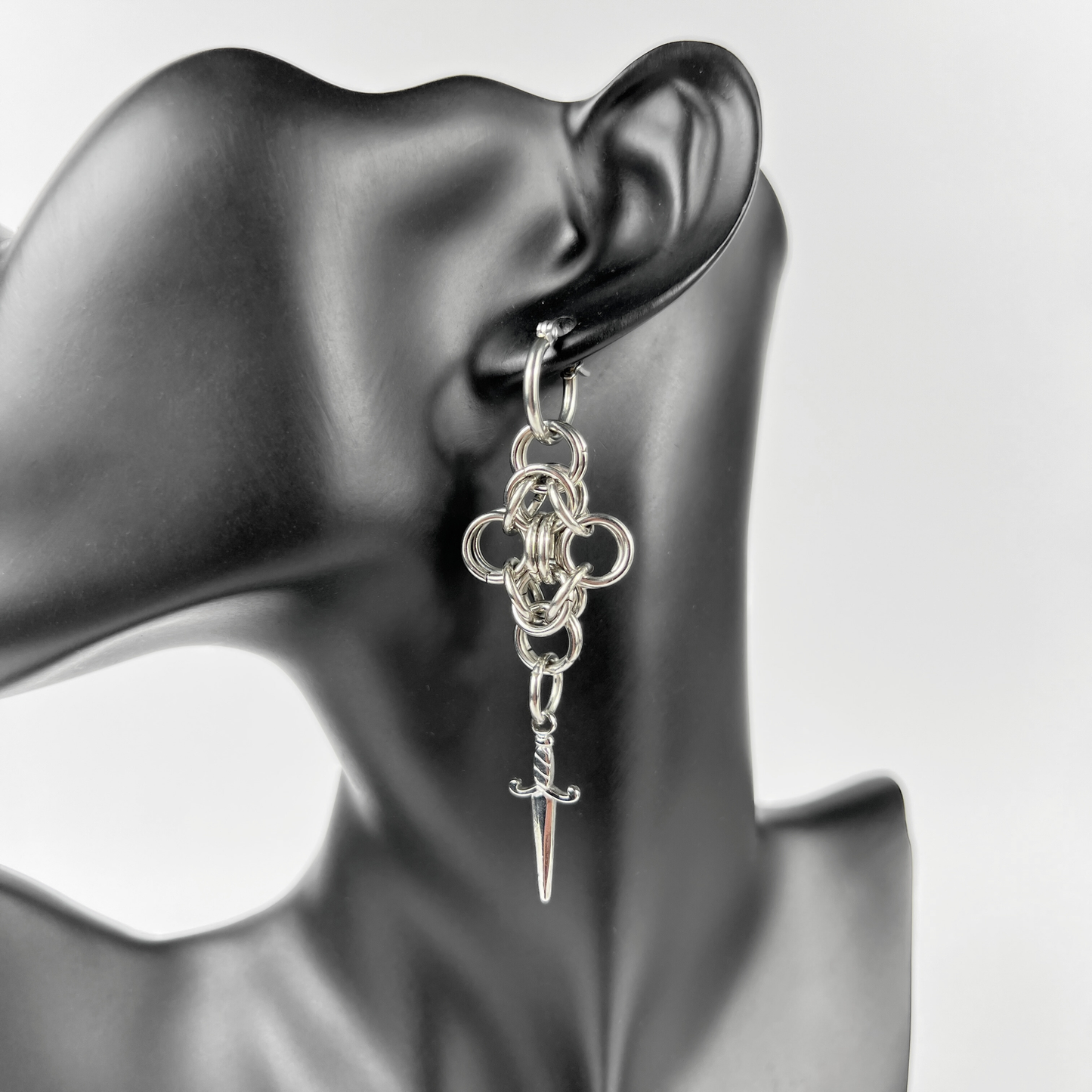 Dagger chainmail earrings, stainless steel Baguette Magick