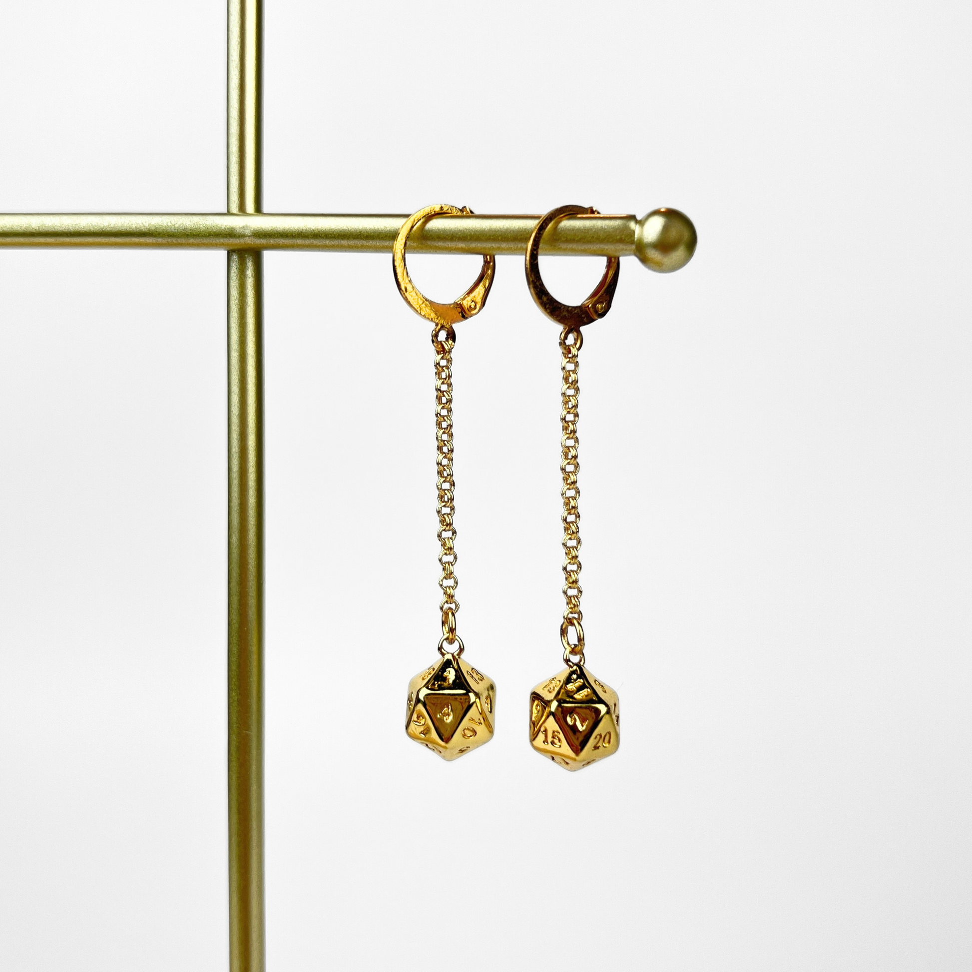 dangle and drop earrings with d20 dices, gold plated stainless steel, thin chains, gothic and alternative style geek jewelry for role play tabletop games player