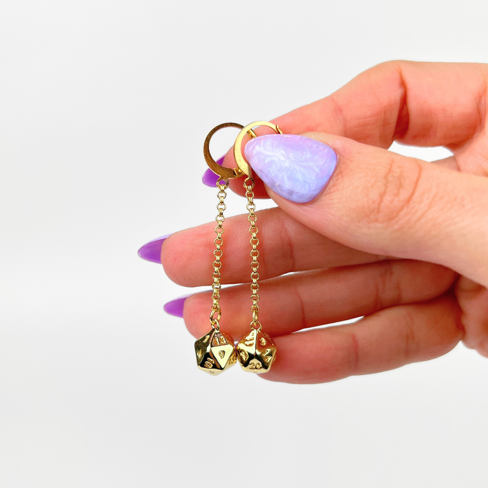 dangle and drop earrings with d20 dices, gold plated stainless steel, thin chains, gothic and alternative style geek jewelry for role play tabletop games player