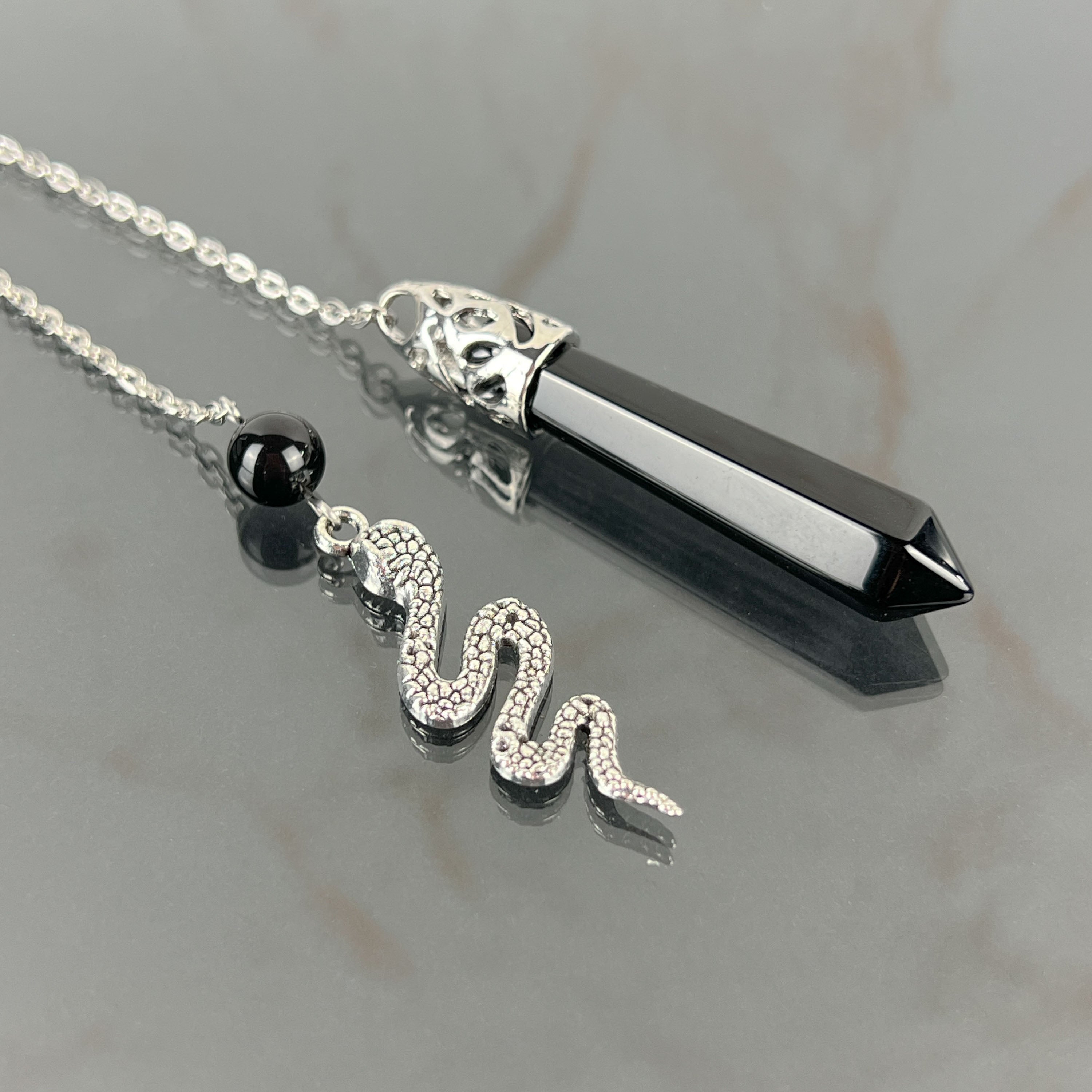 Gemstone pendulums - Baguette Magick