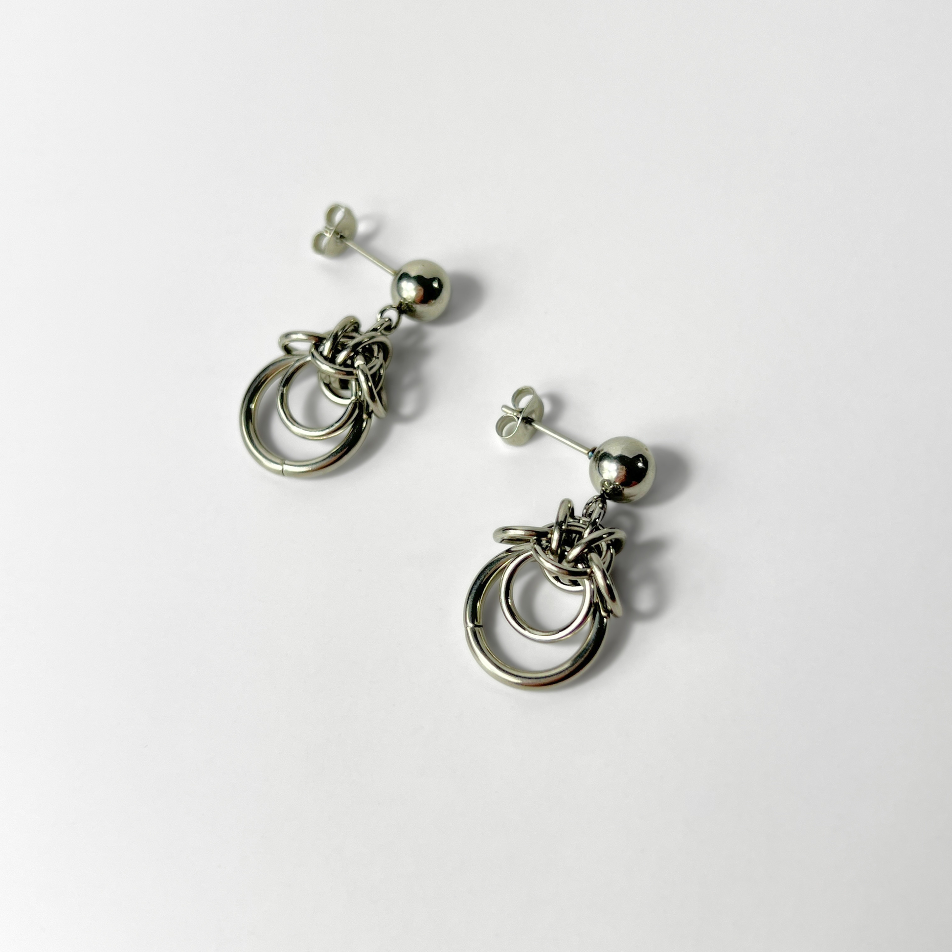 Chainmail stud earrings, Byzantine and double loop Baguette Magick