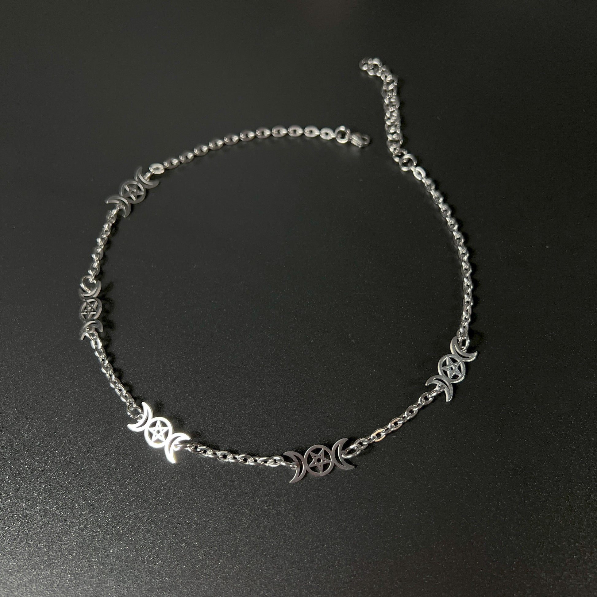 Triple Moon and pentacle choker, stainless steel Baguette Magick