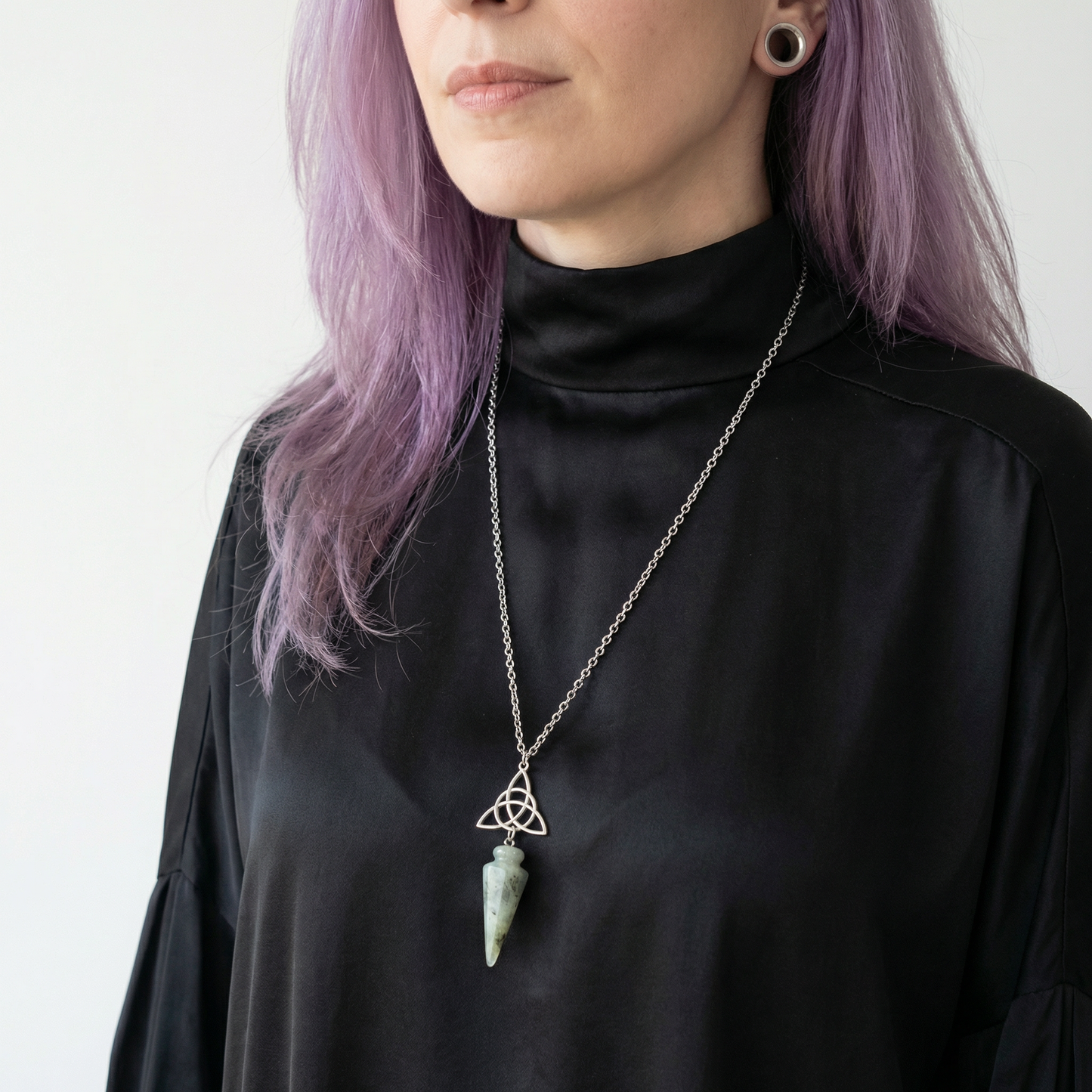 Labradorite and triquetra Celtic knot pendulum necklace