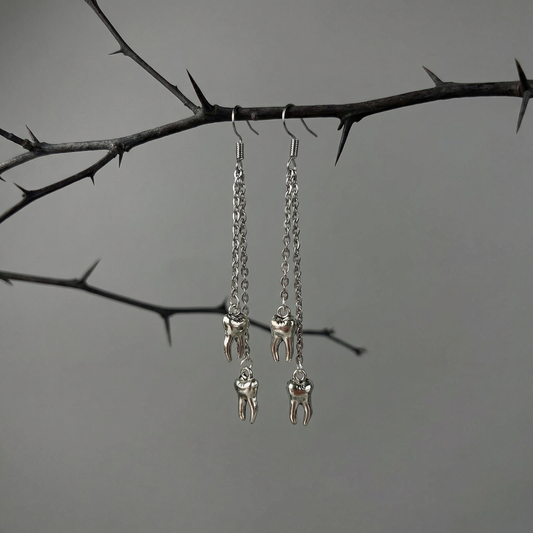 Gothic teeth earrings Baguette Magick