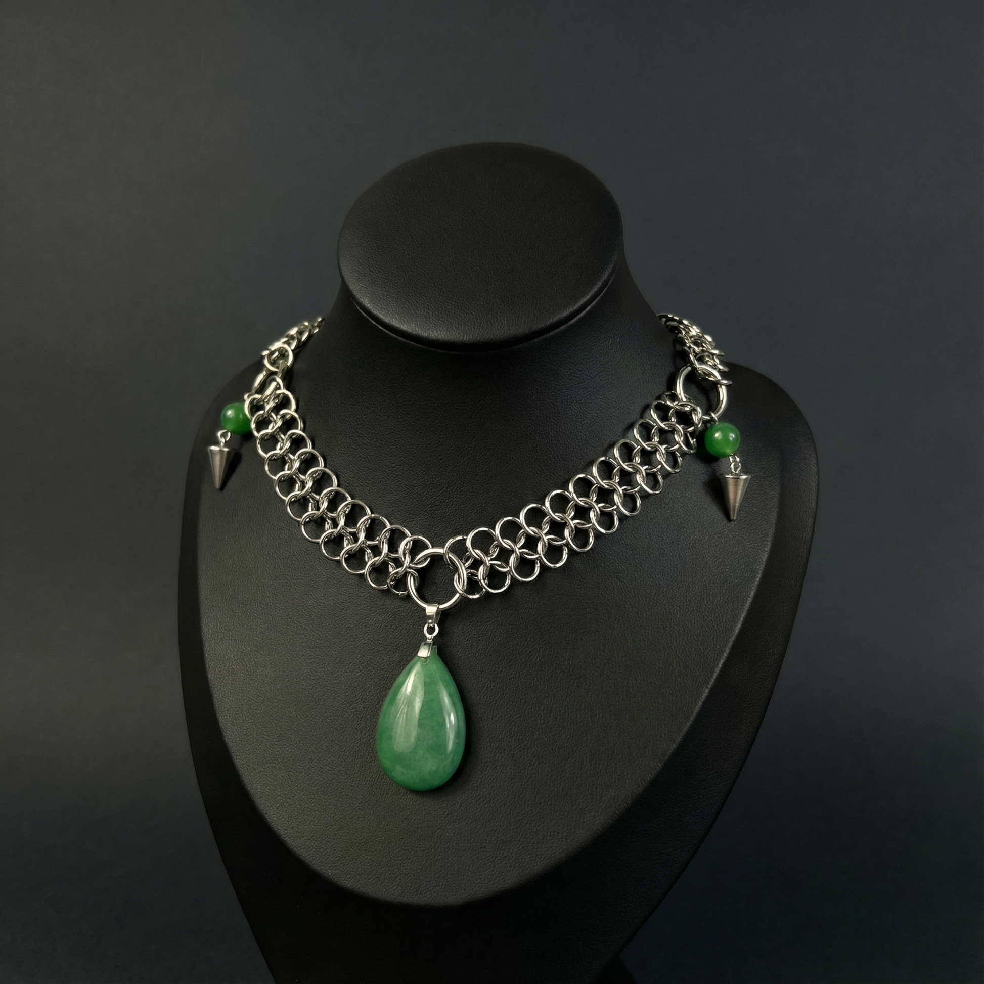 Aventurine European chainmail teardrop pendant necklace Baguette Magick