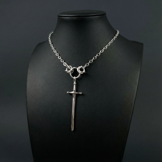 Collier épée épais aux accents byzantins
