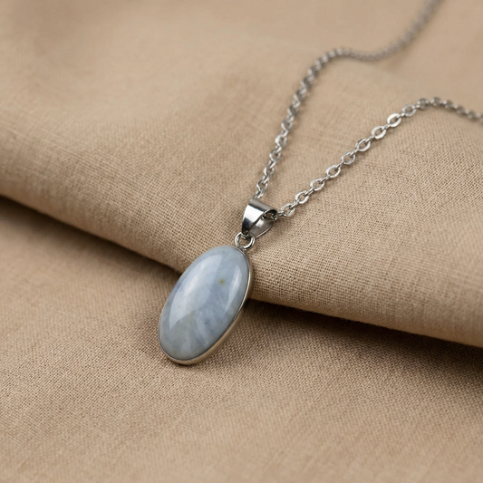 Aquamarine pendant necklace lithotherapy jewelry