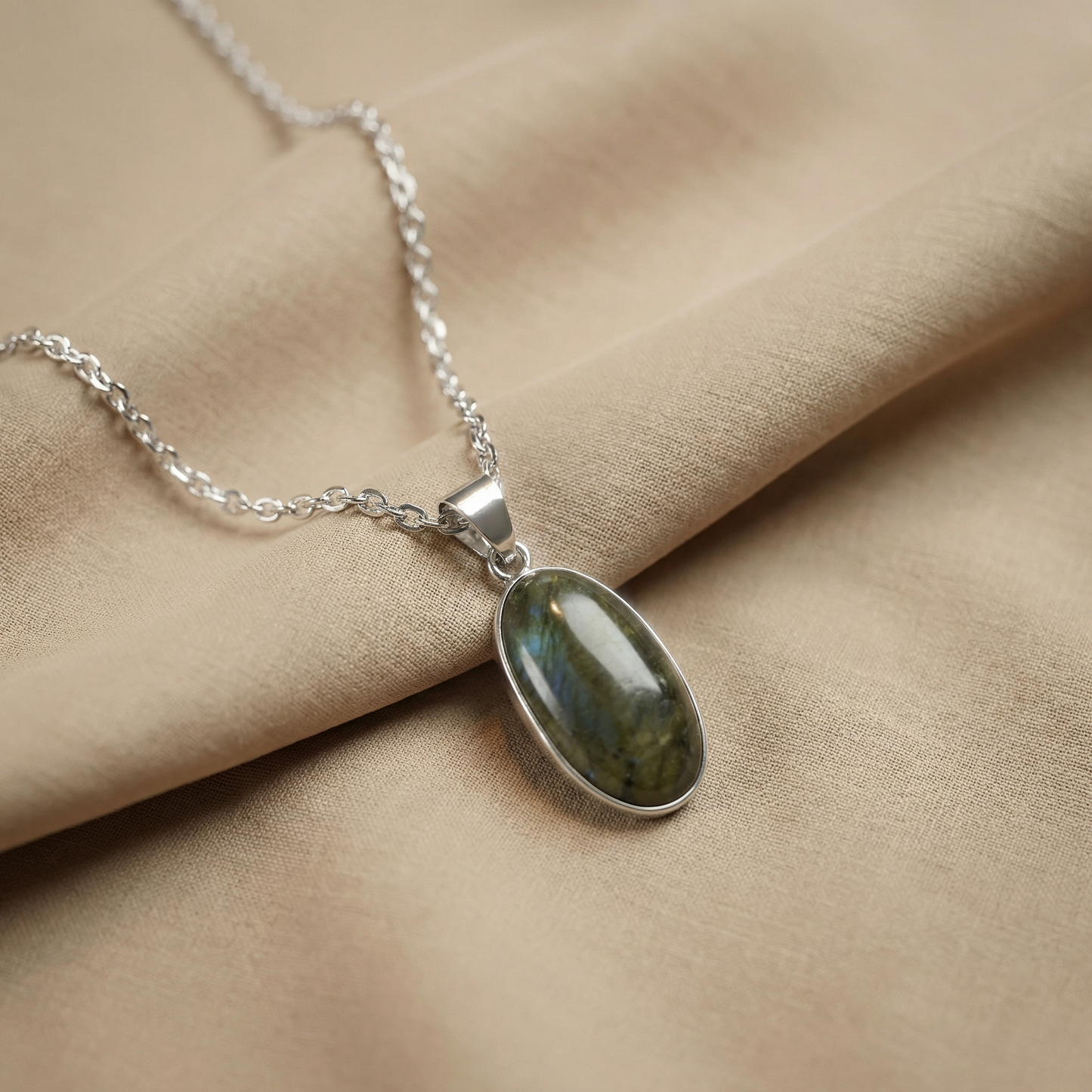 Collier pendentif labradorite bijoux lithothérapie
