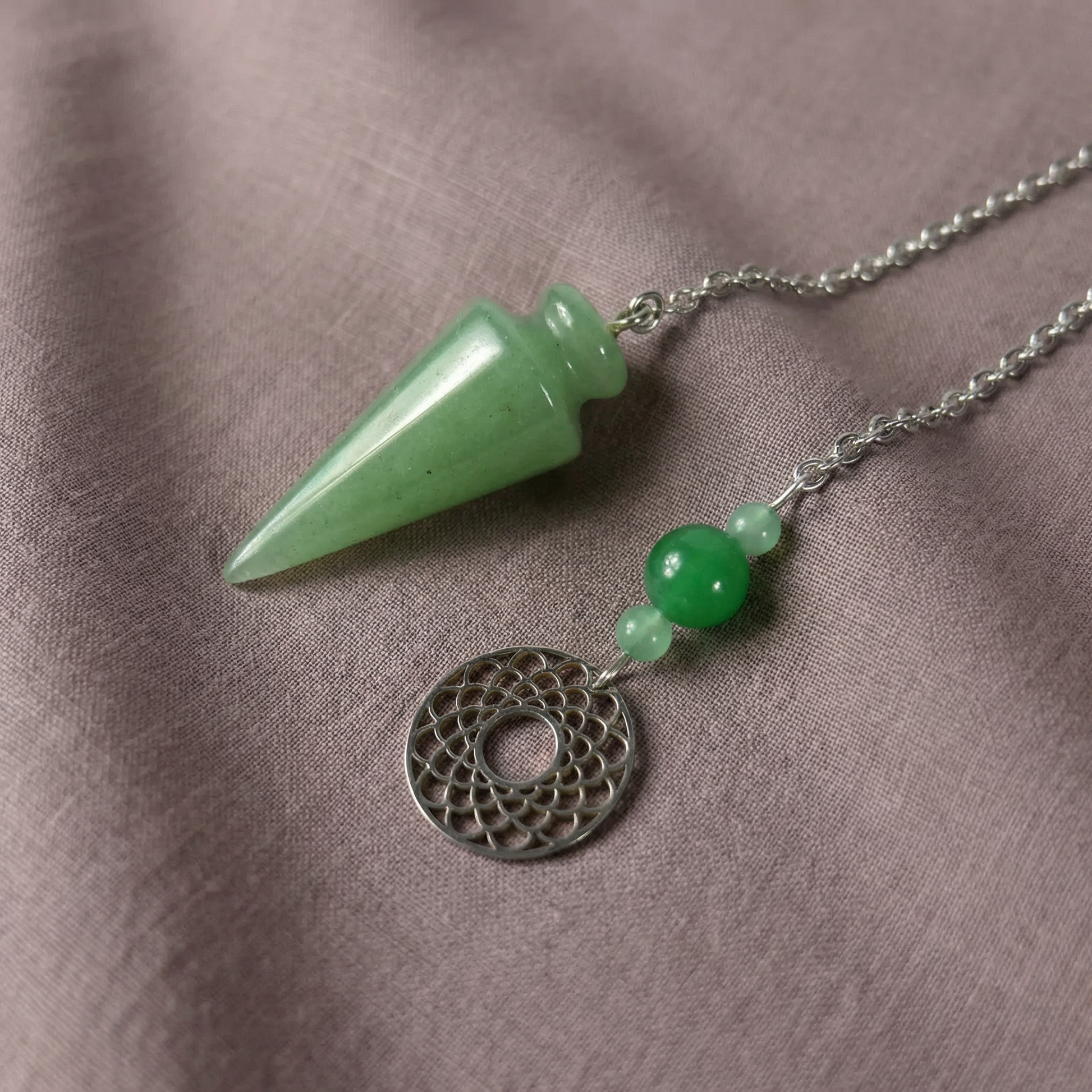 Aventurine pendulum with a geometric charm Baguette Magick