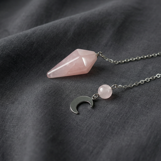 Pendule en quartz rose et croissant de lune