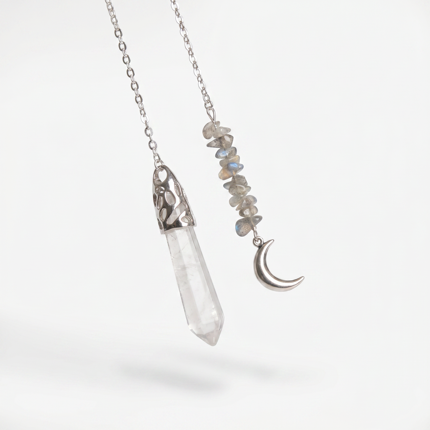 Pendule de radiesthésie en quartz clair et labradorite croissant de lune