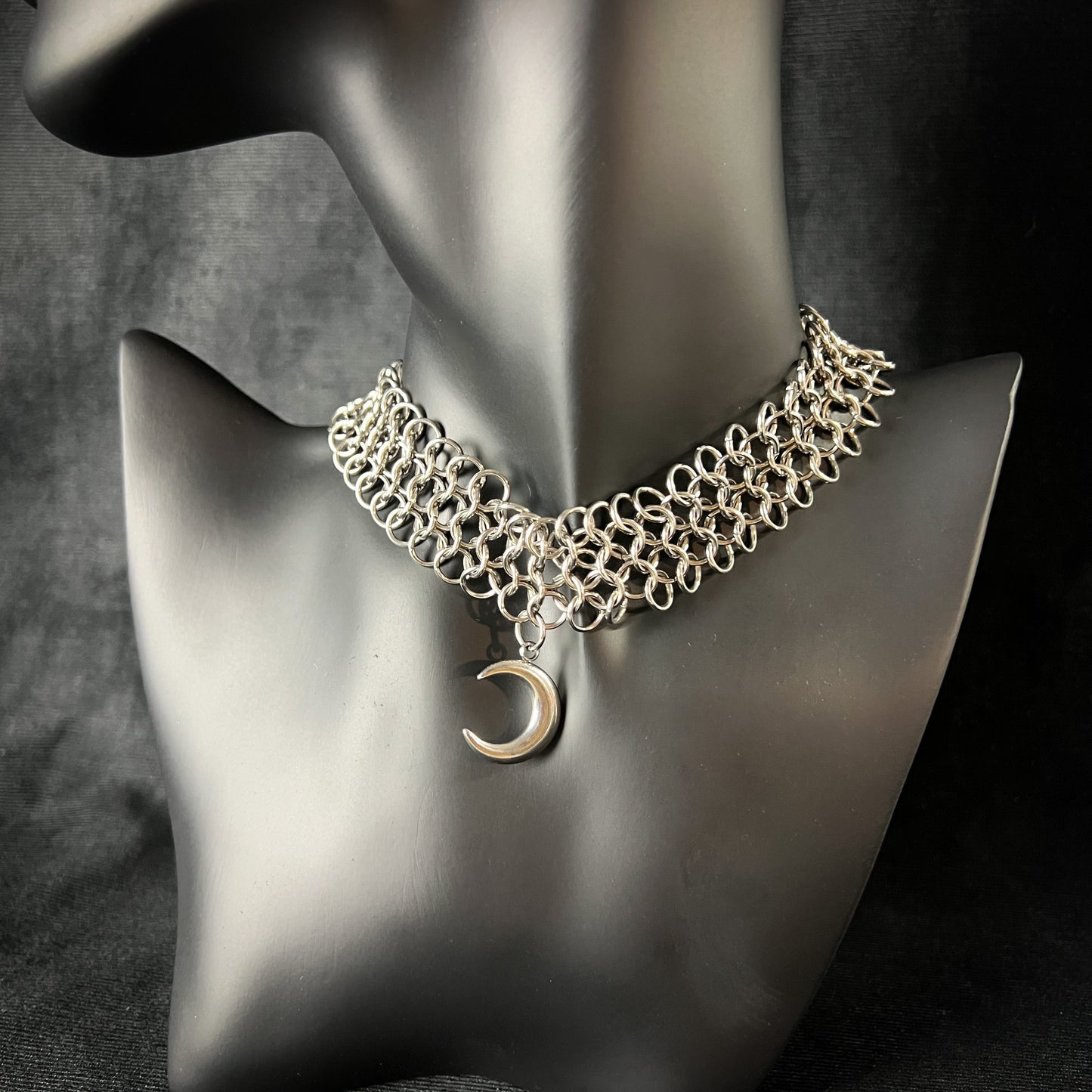 Moon crescent chainmail choker European 4 in 1 stainless steel necklace Baguette Magick