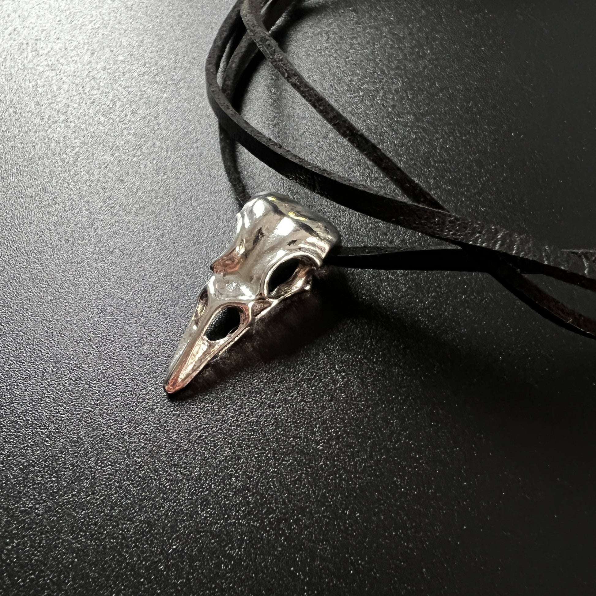 Necklace Wrap bird skull faux suede choker The French Witch shop