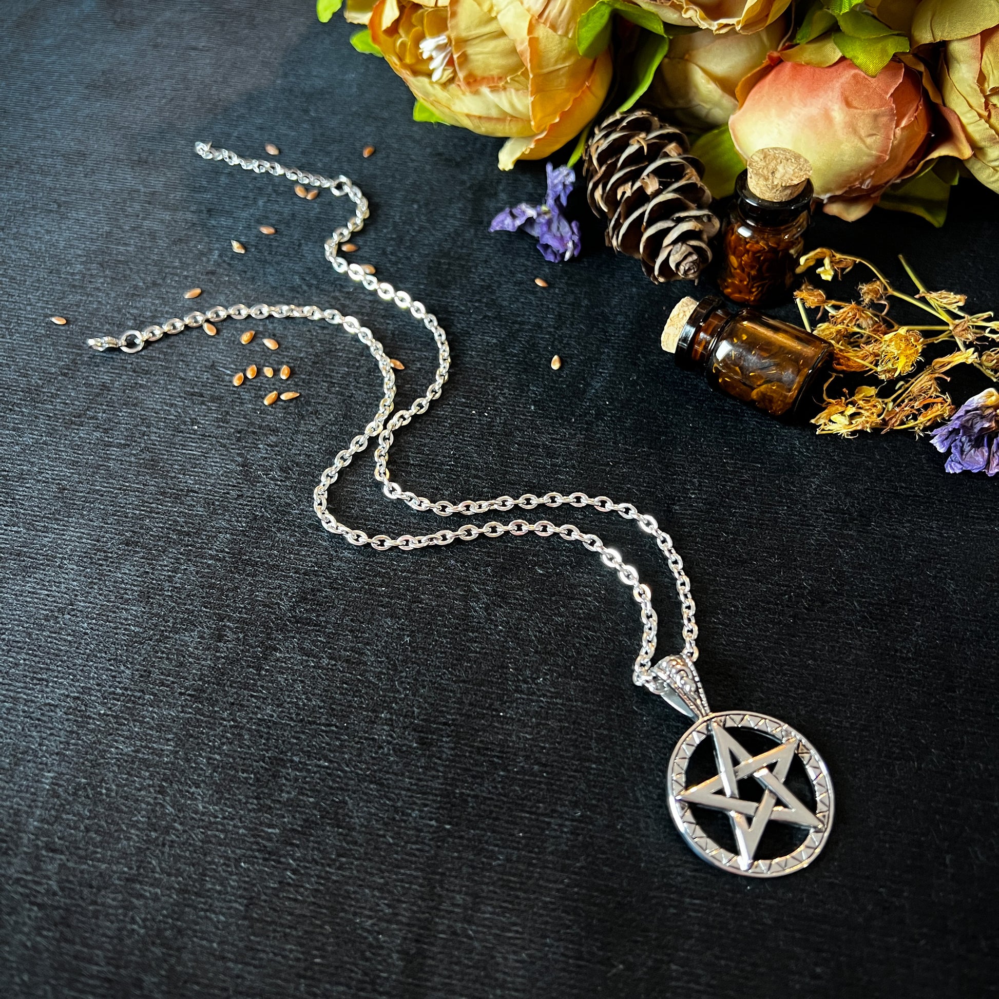Stainless steel pentacle witch necklace Baguette Magick