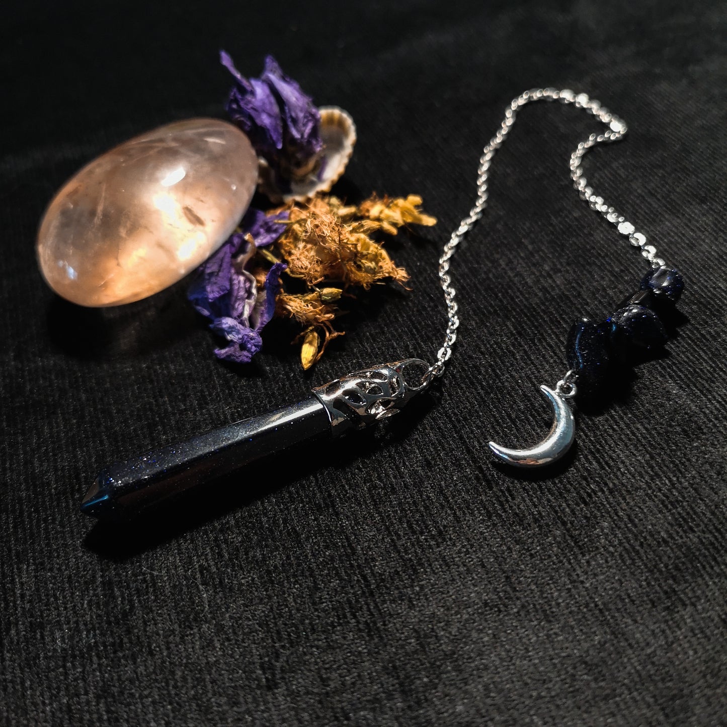 Blue sandstone pendulum with a Moon charm Baguette Magick