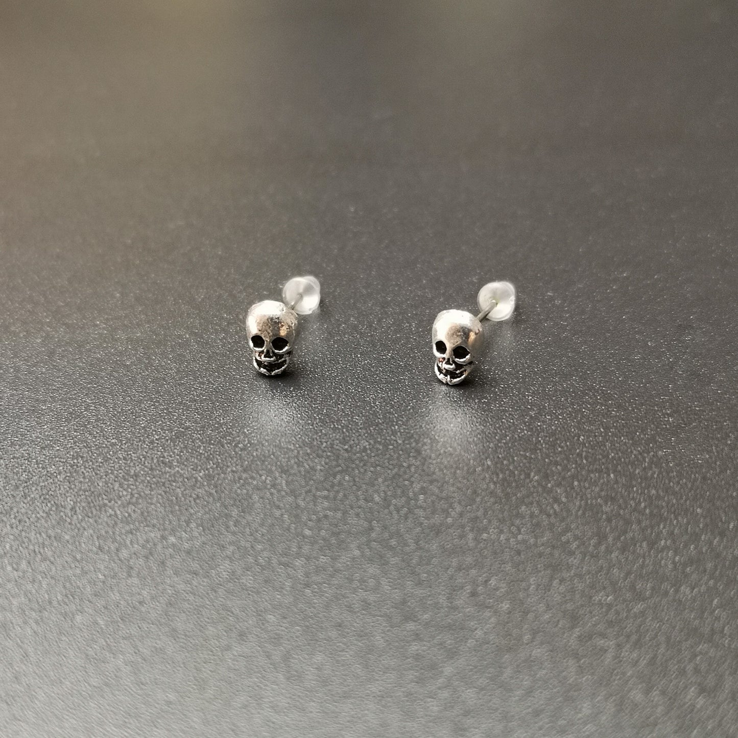 Tiny skull gothic alternative stud earrings Baguette Magick