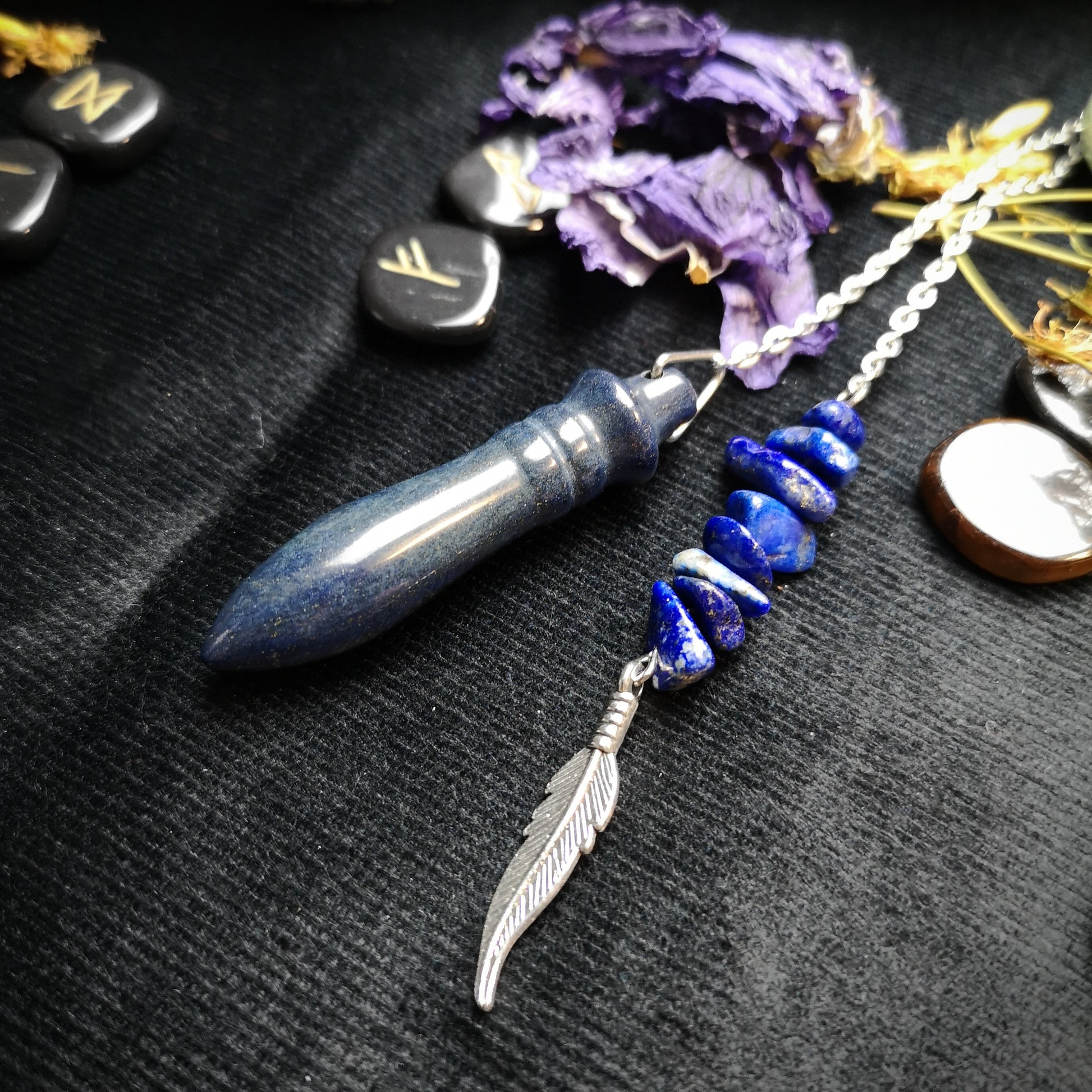 Egyptian Thot pendulum lapis lazuli and feather - The French Witch shop