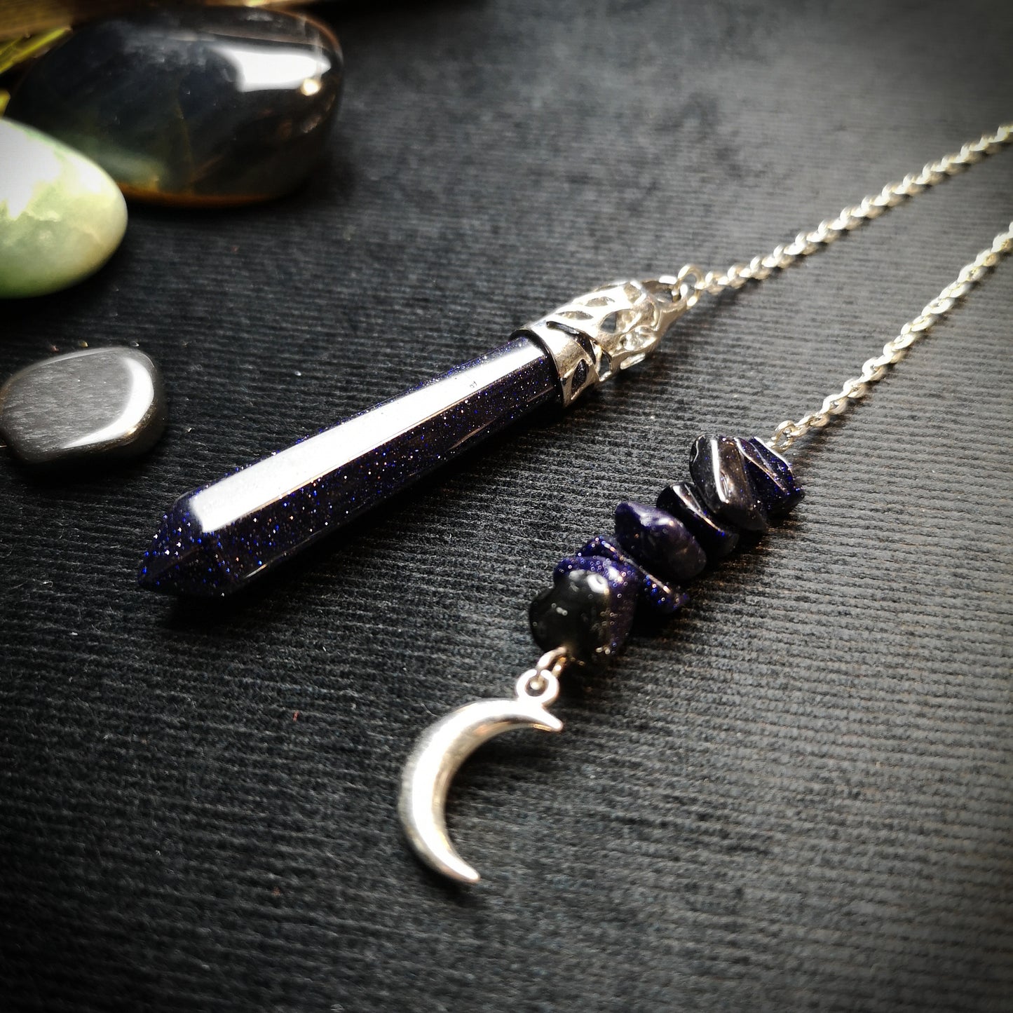 Blue sandstone pendulum with a Moon charm - The French Witch shop