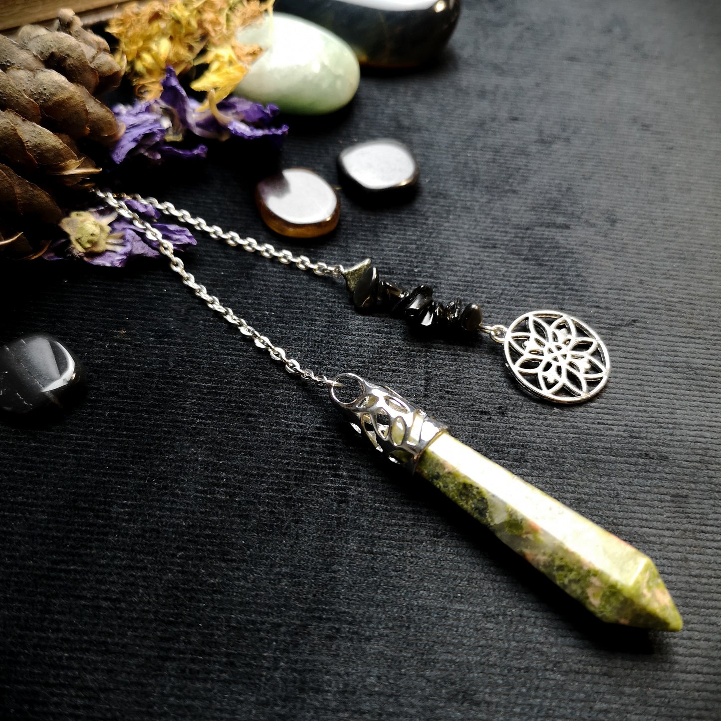Unakite and obsidian beads geometric flower pendulum