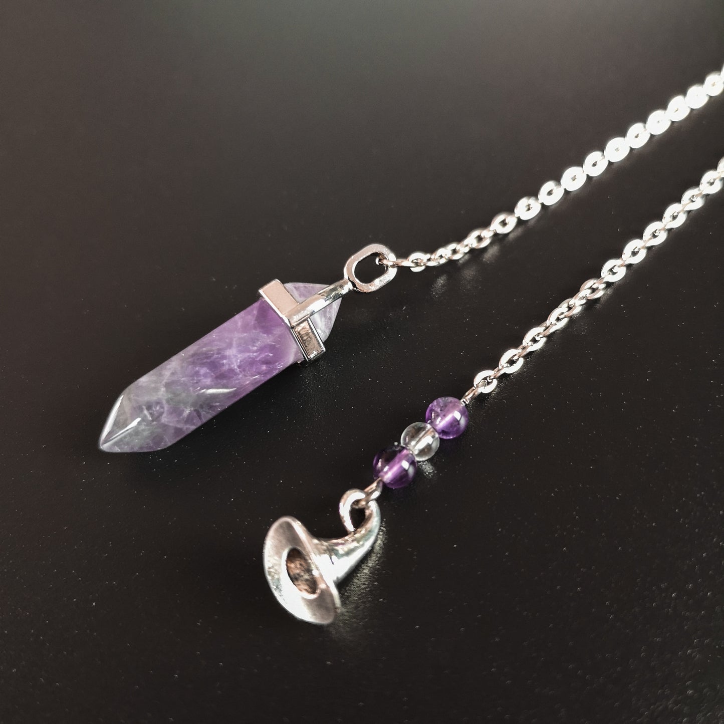 Amethyst and witch pointy hat dowsing divination pendulum - The French Witch shop