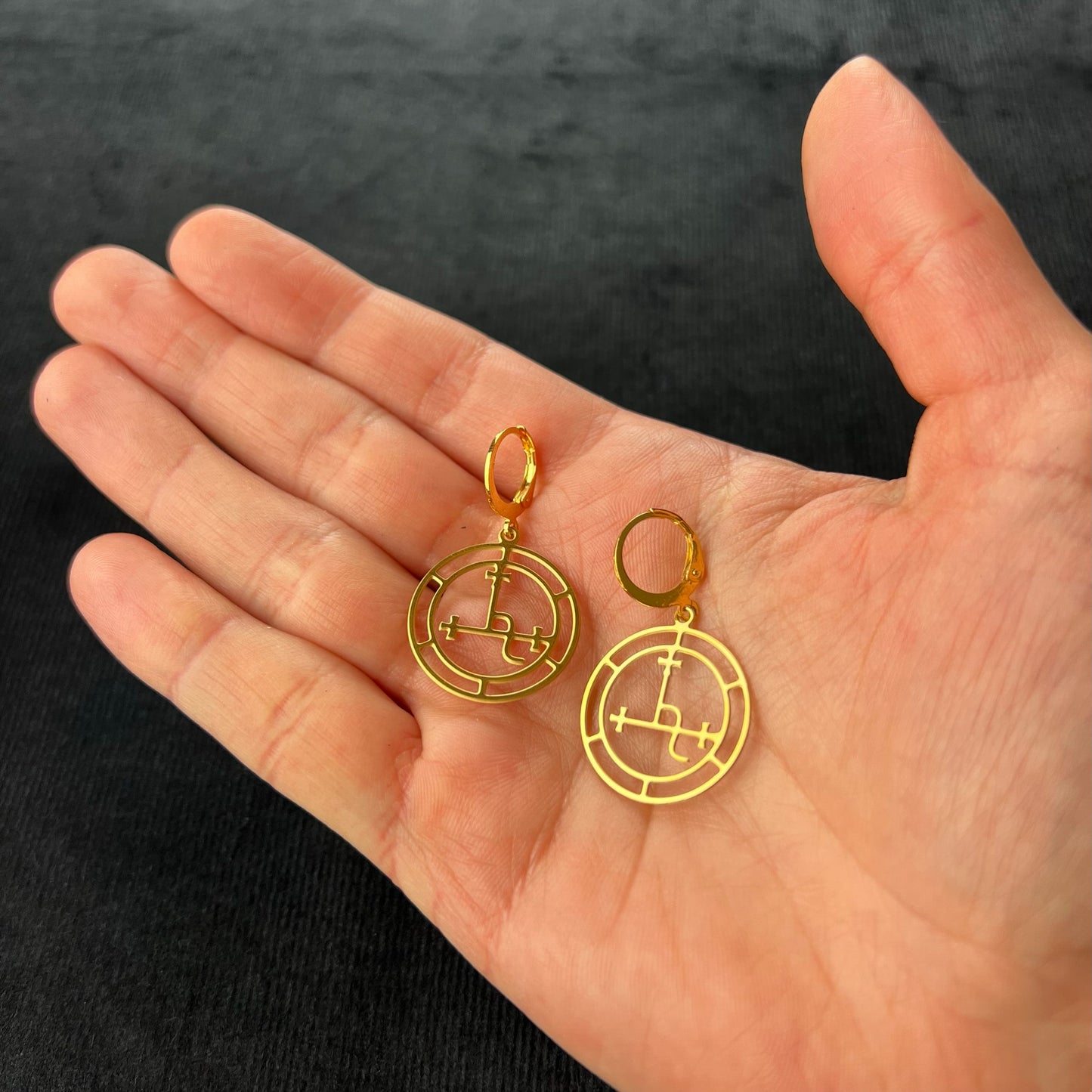 Lilith sigil earrings made of stainless steel Baguette Magick