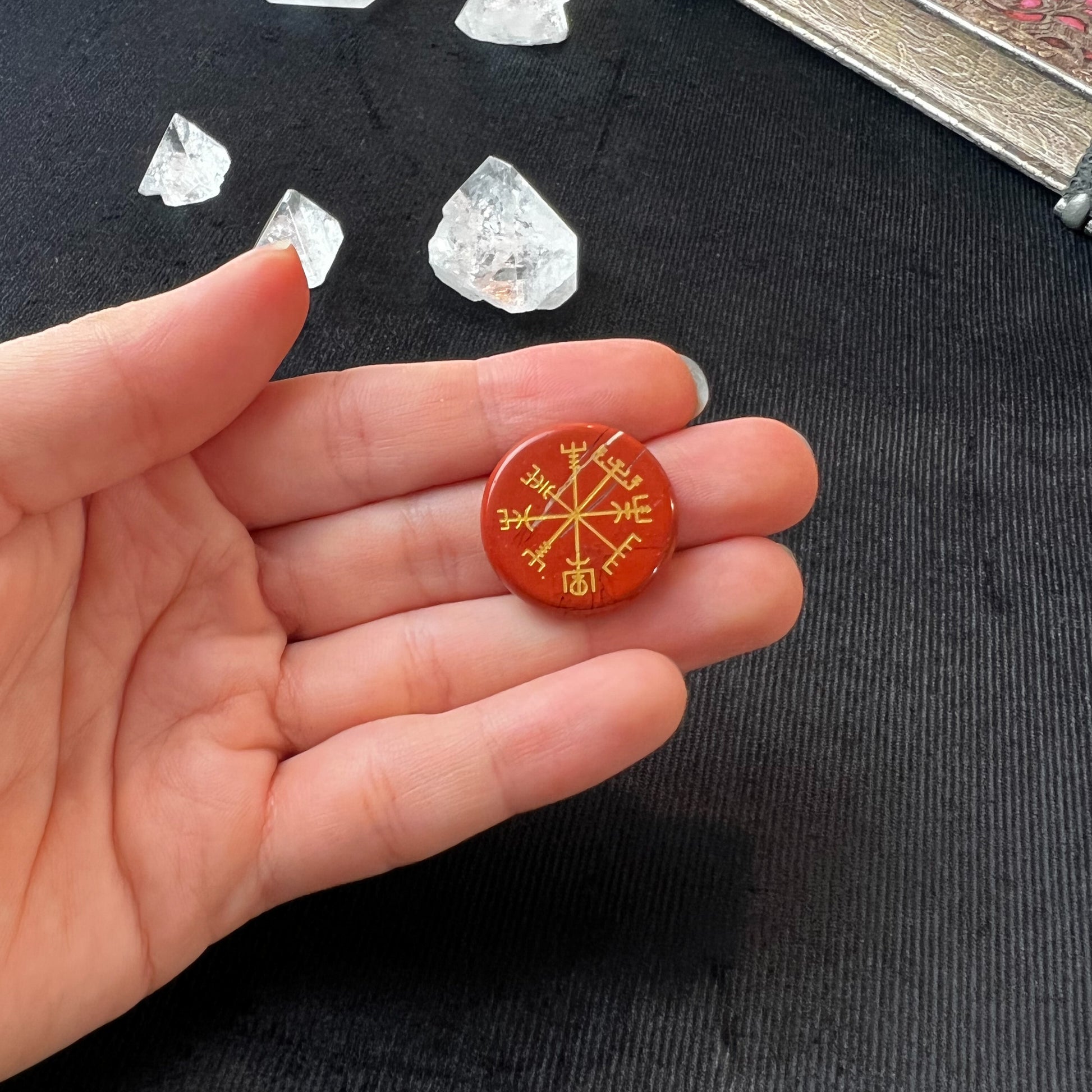 Red Jasper gemstone engraved with the Vegvisir symbol - The French Witch shop