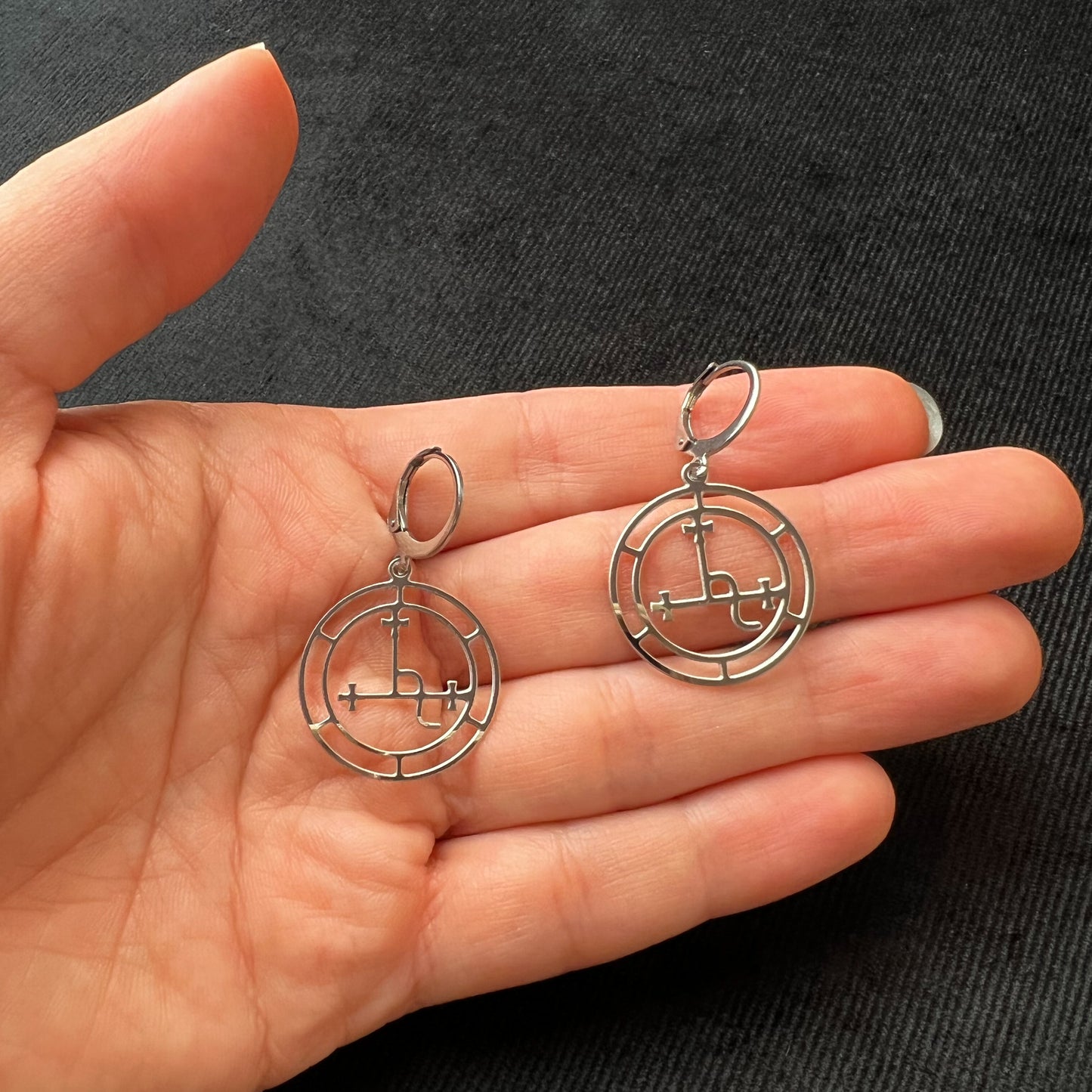 Lilith sigil earrings made of stainless steel Baguette Magick