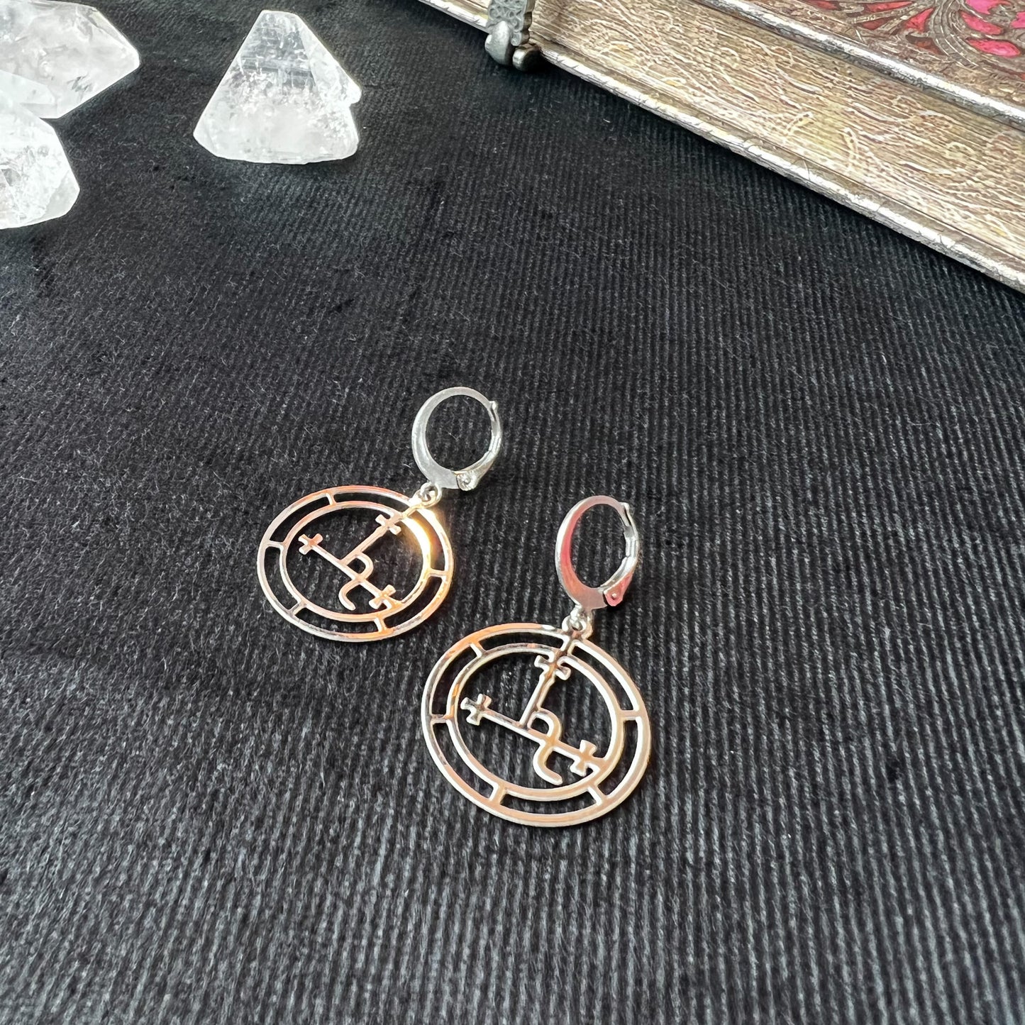 Lilith sigil earrings made of stainless steel Baguette Magick