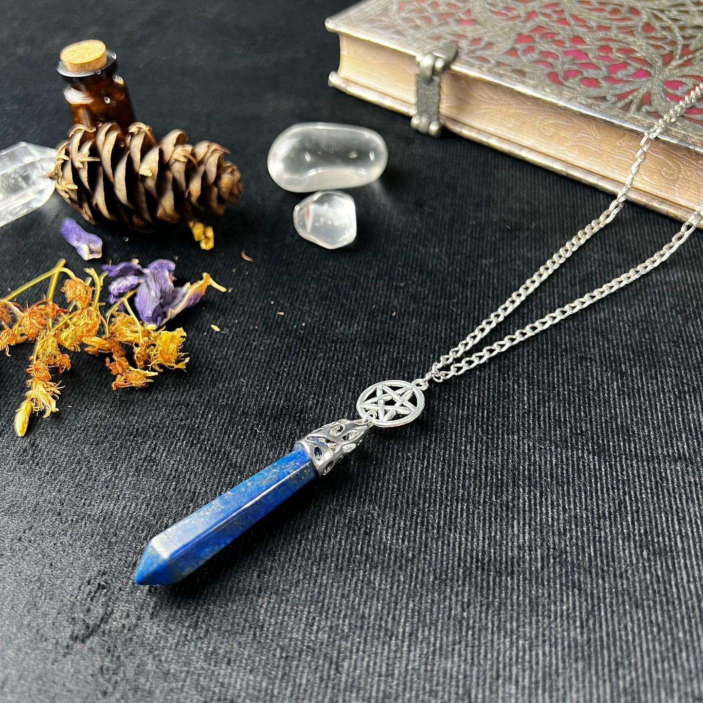 Lapis lazuli and pentacle pendulum necklace - The French Witch shop
