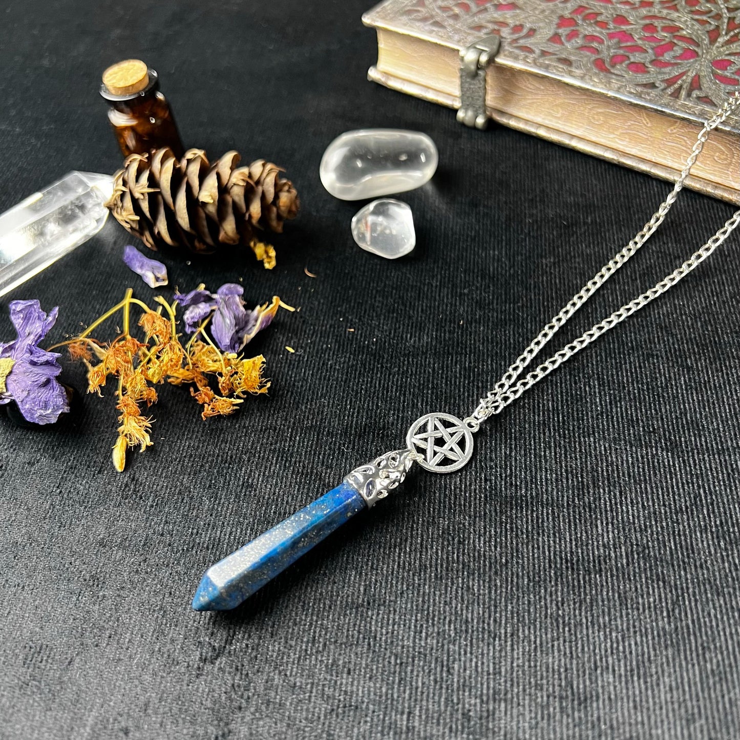 Lapis lazuli and pentacle pendulum necklace - The French Witch shop