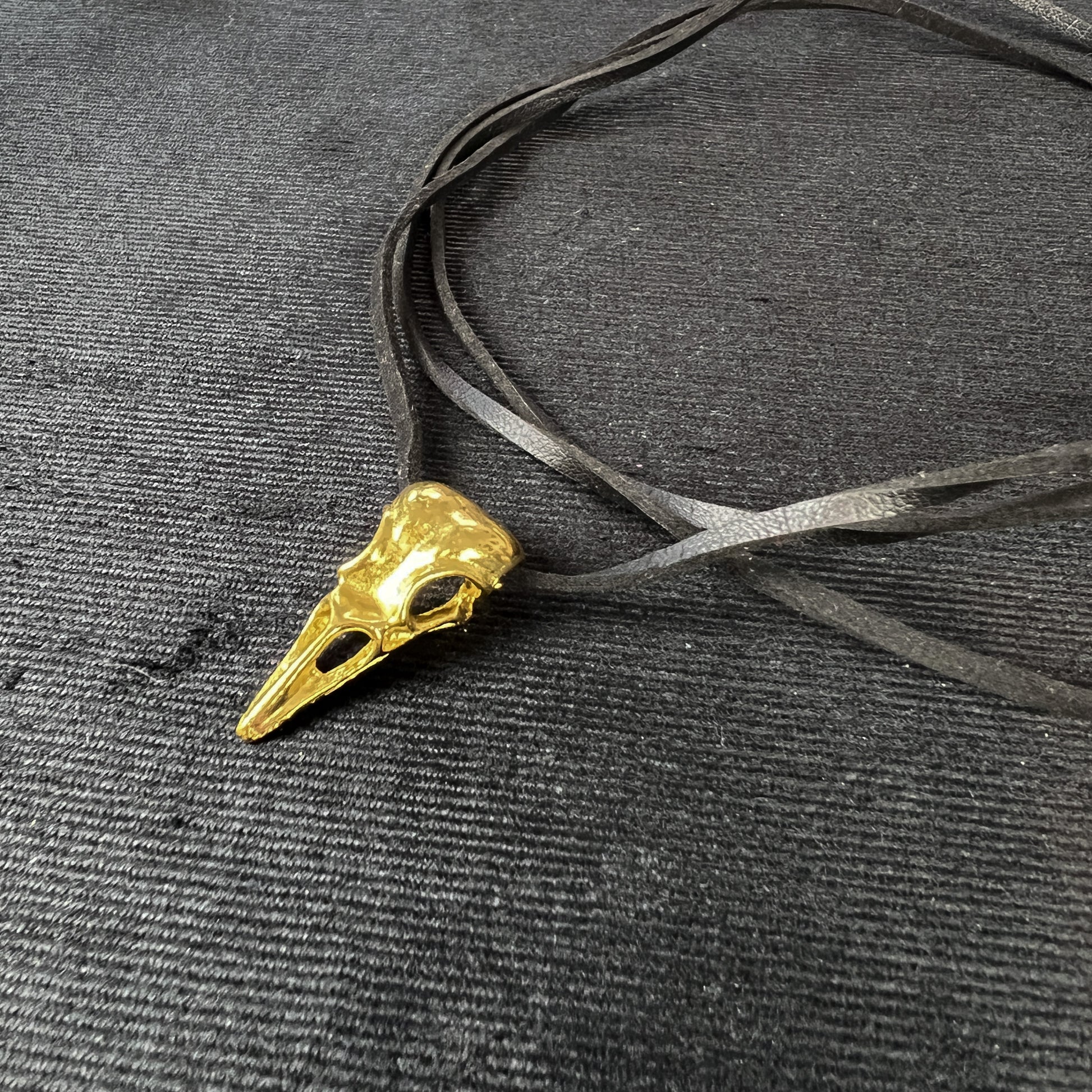 Golden wrap bird skull faux suede choker Baguette Magick